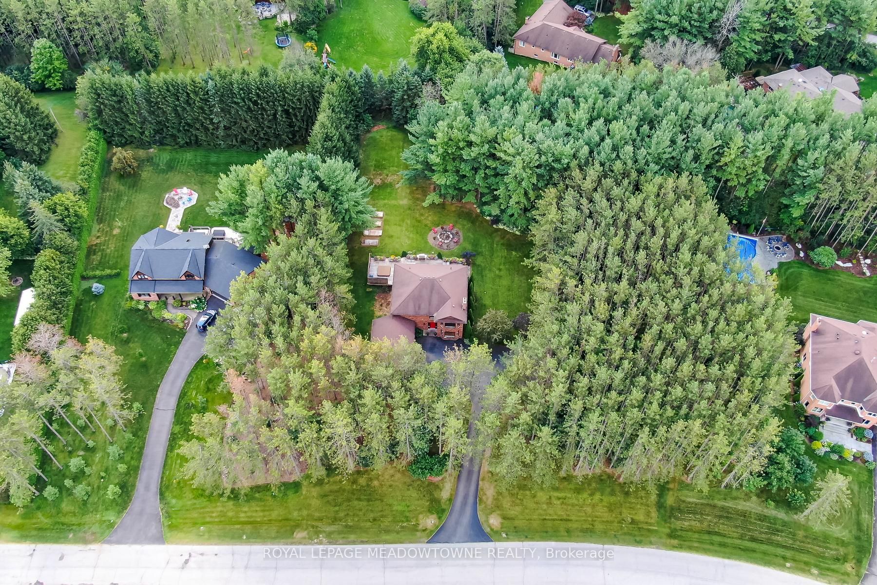 4 Pine Ridge Road Property Photo 5