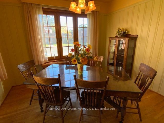 425 Second St. E Street E Property Photo 14