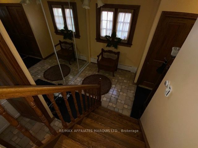 425 Second St. E Street E Property Photo 28