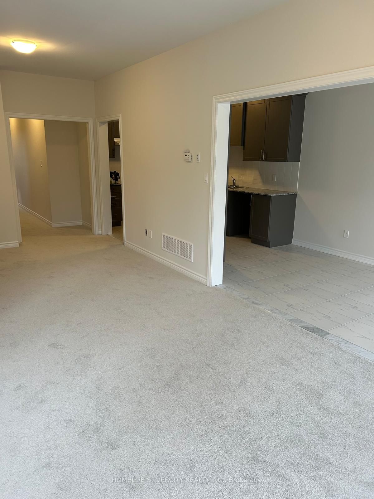 76 Baker Street Property Photo 6