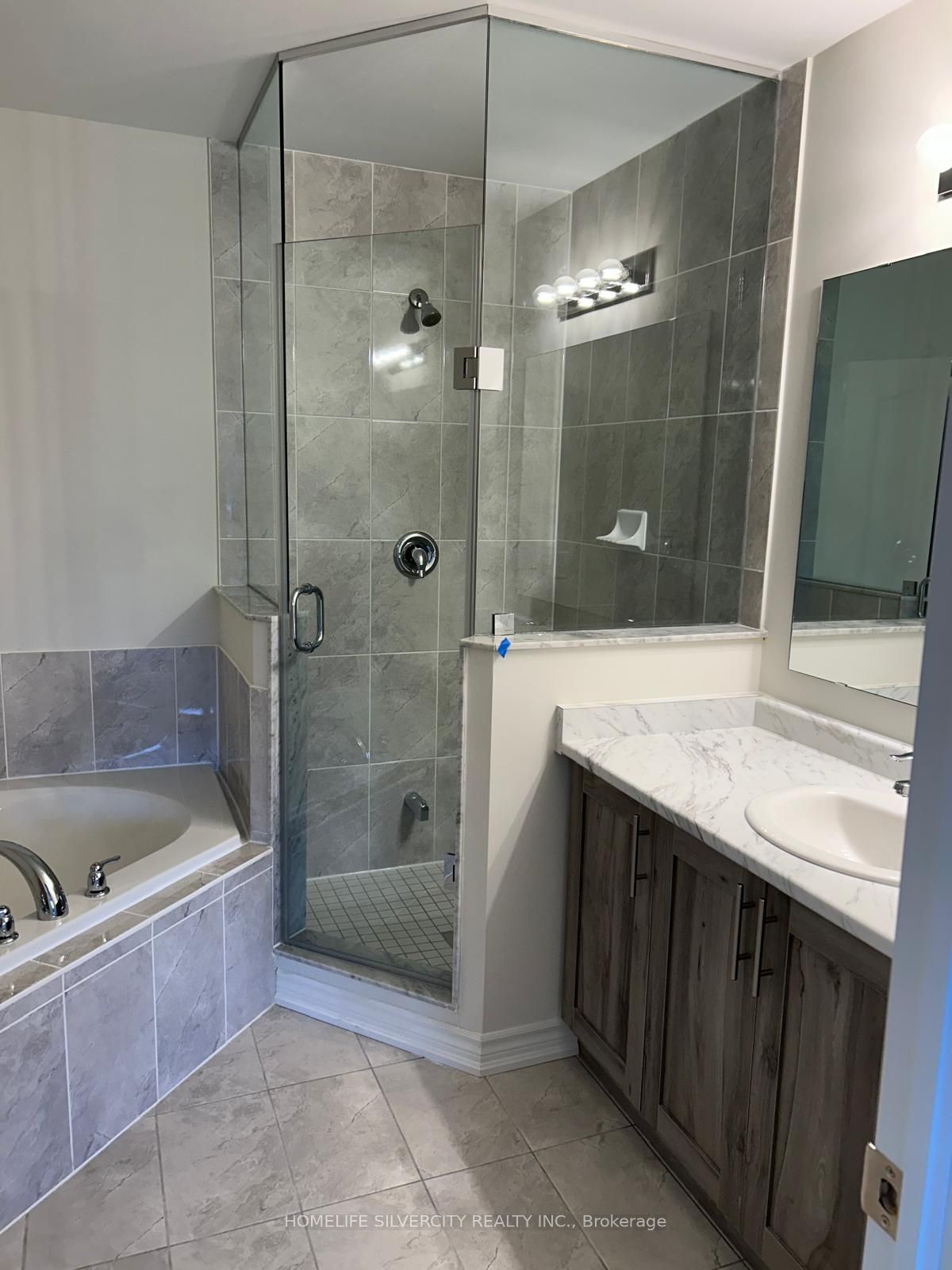 76 Baker Street Property Photo 12
