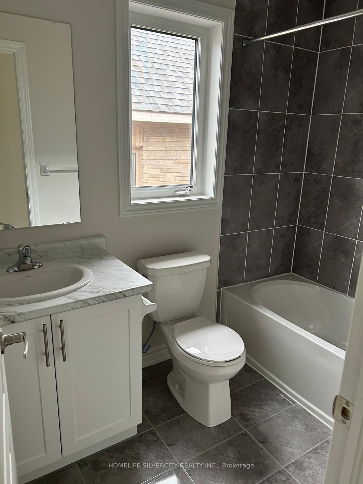 76 Baker Street Property Photo 13