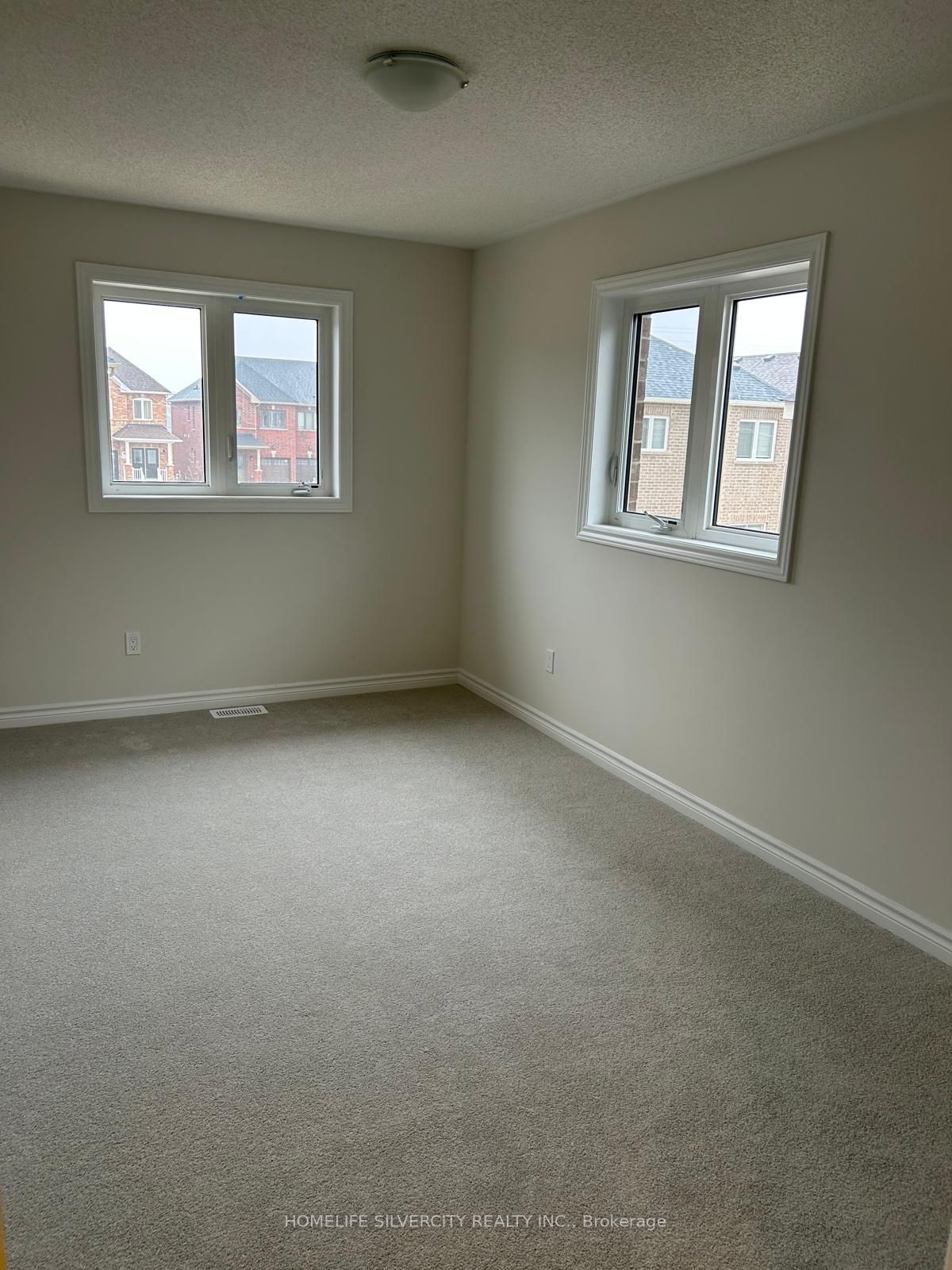 76 Baker Street Property Photo 15