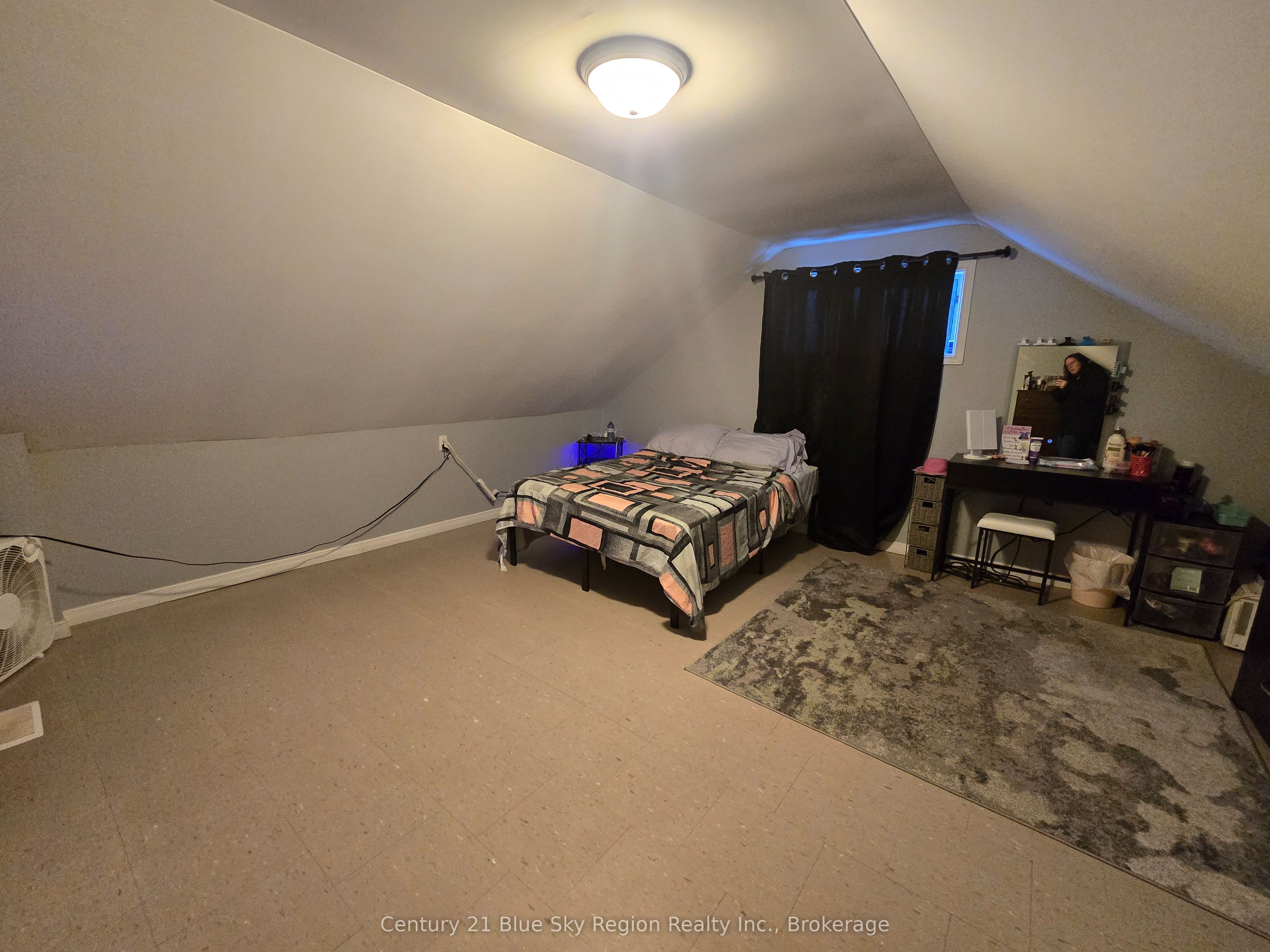 100 Nipissing Street Property Photo 8