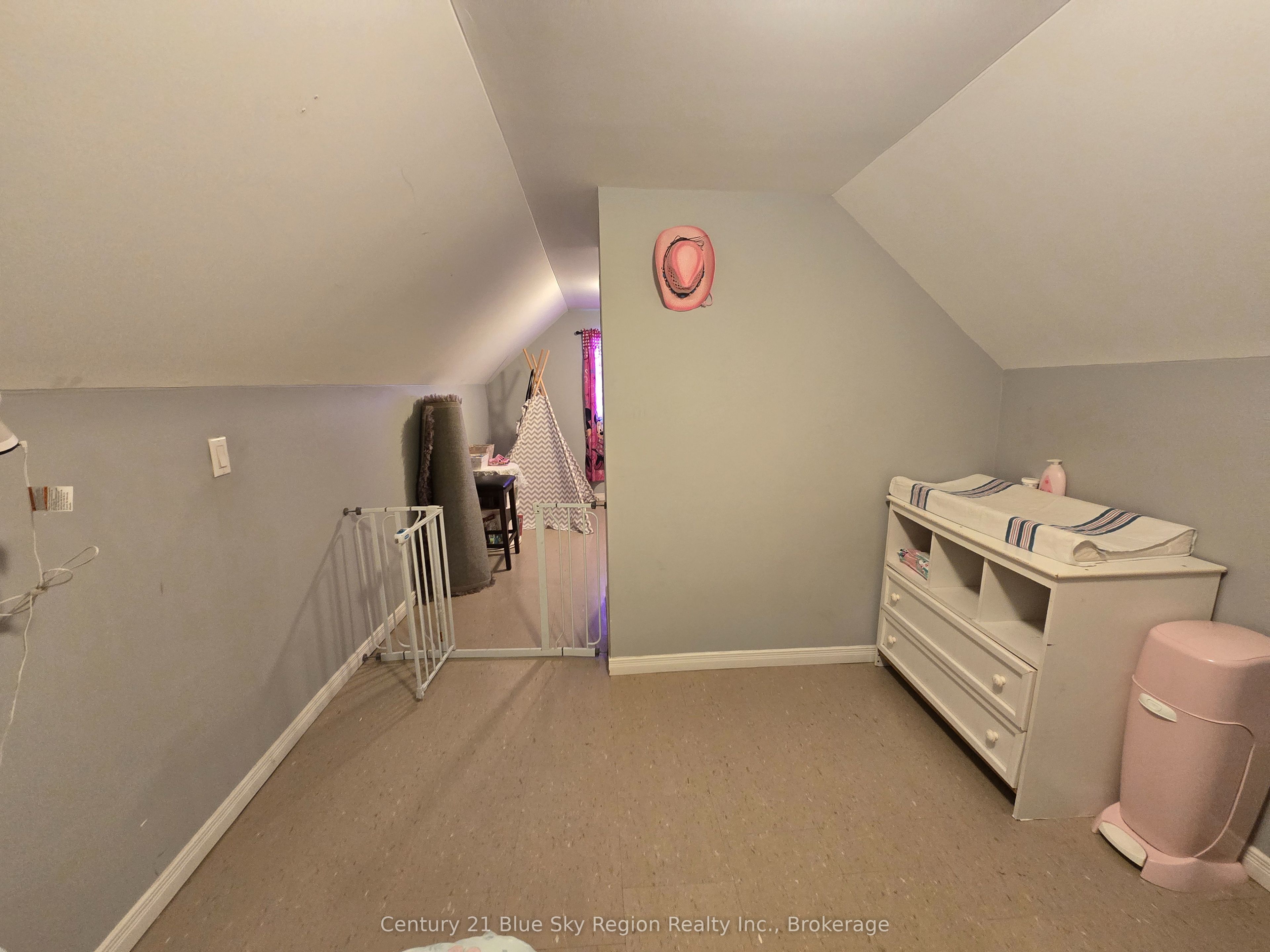 100 Nipissing Street Property Photo 12