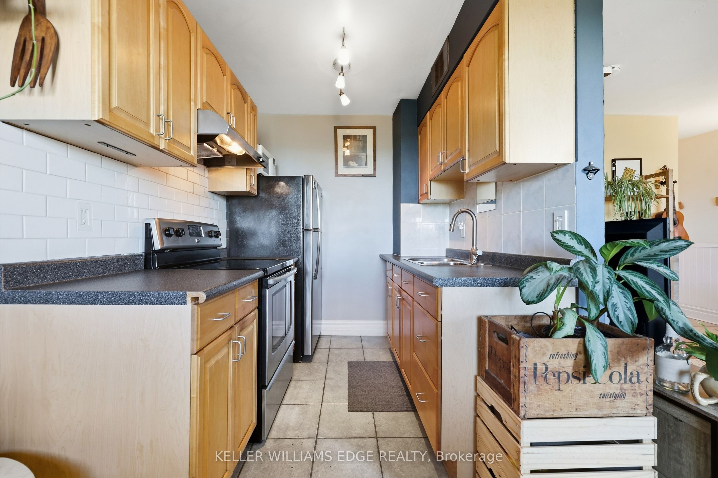 101 Queen Street S 704 Property Photo 5
