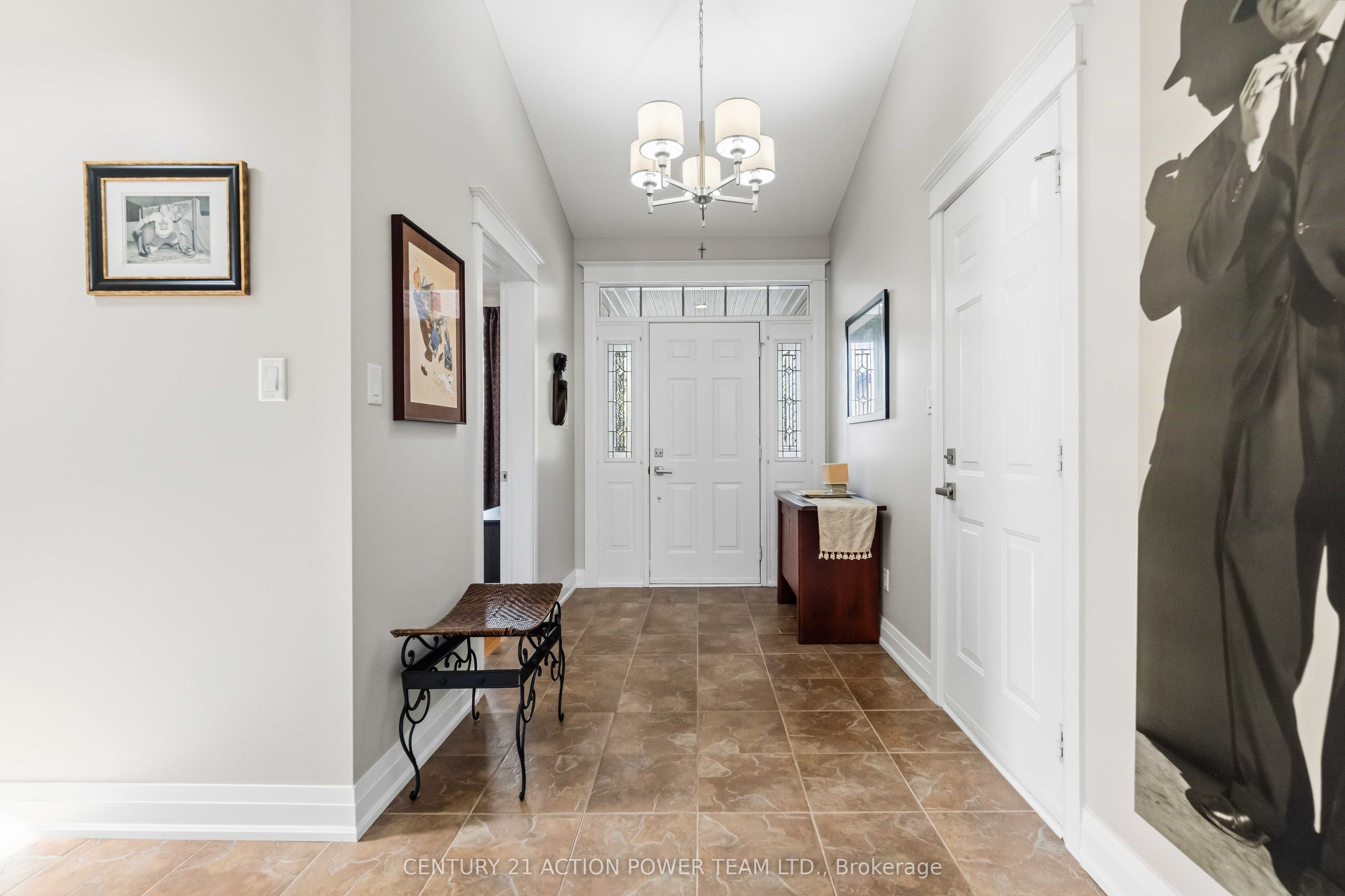 83 Blackshire Circle Property Photo 3