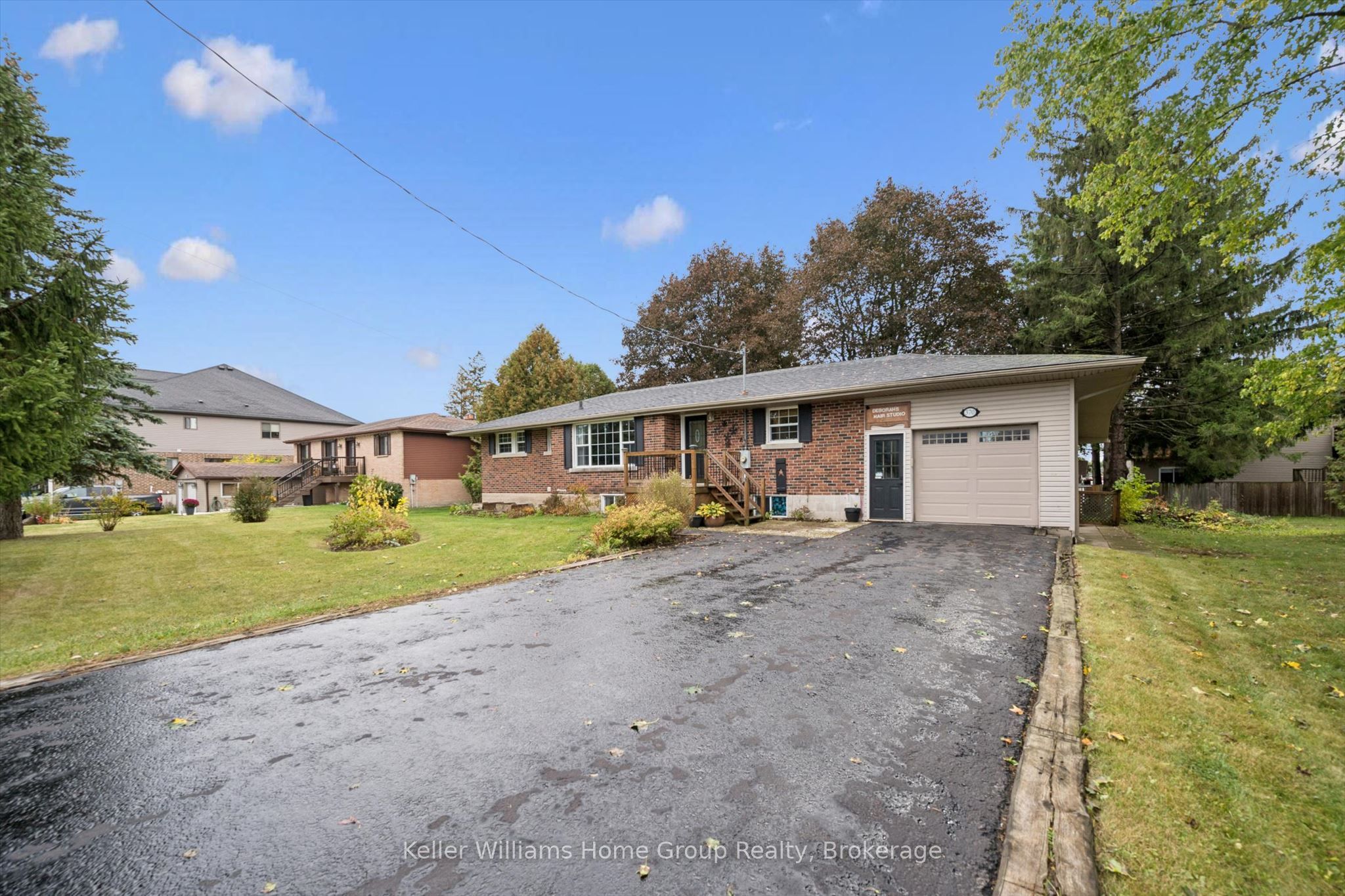 370 Gordon Street Property Photo 4