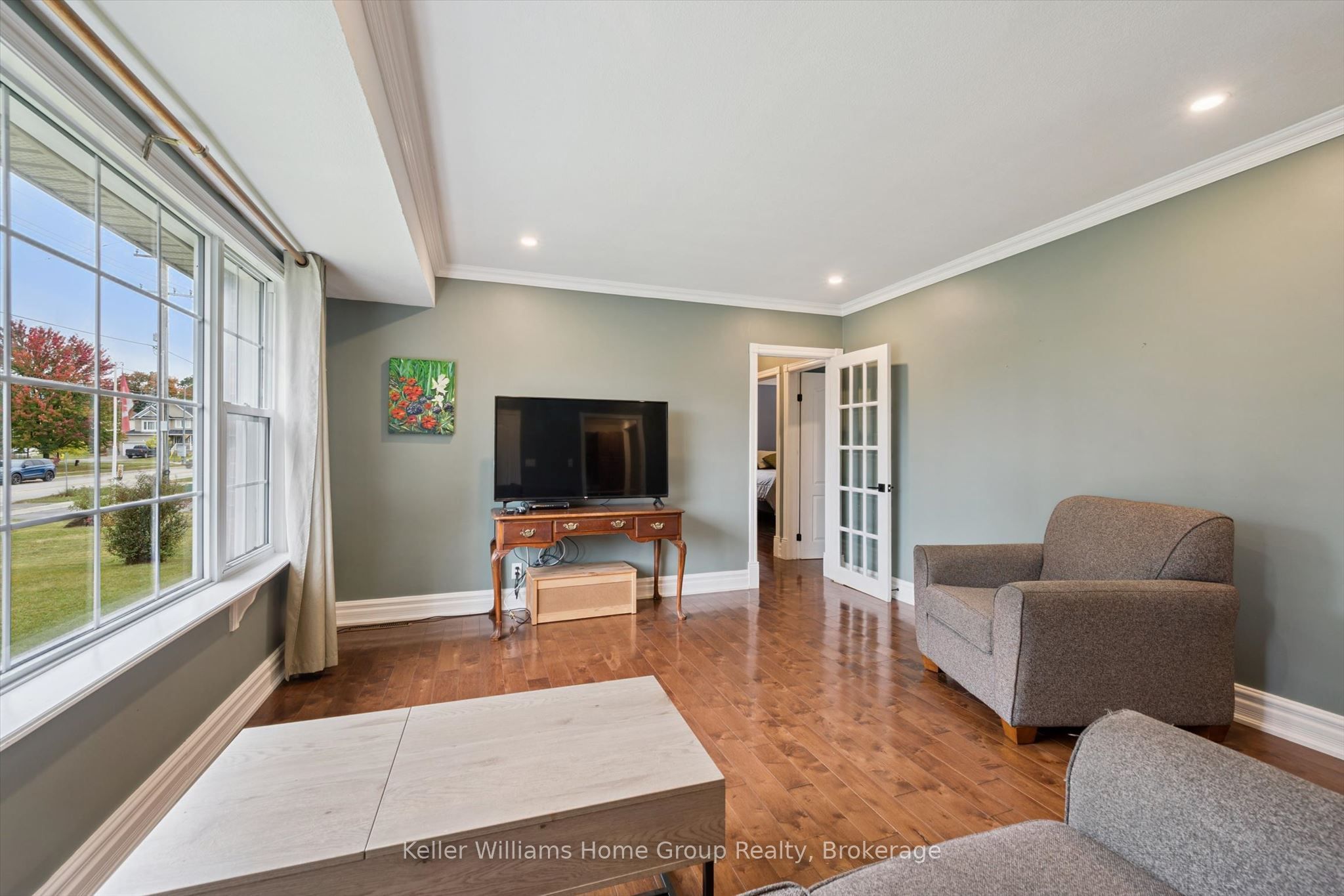 370 Gordon Street Property Photo 7