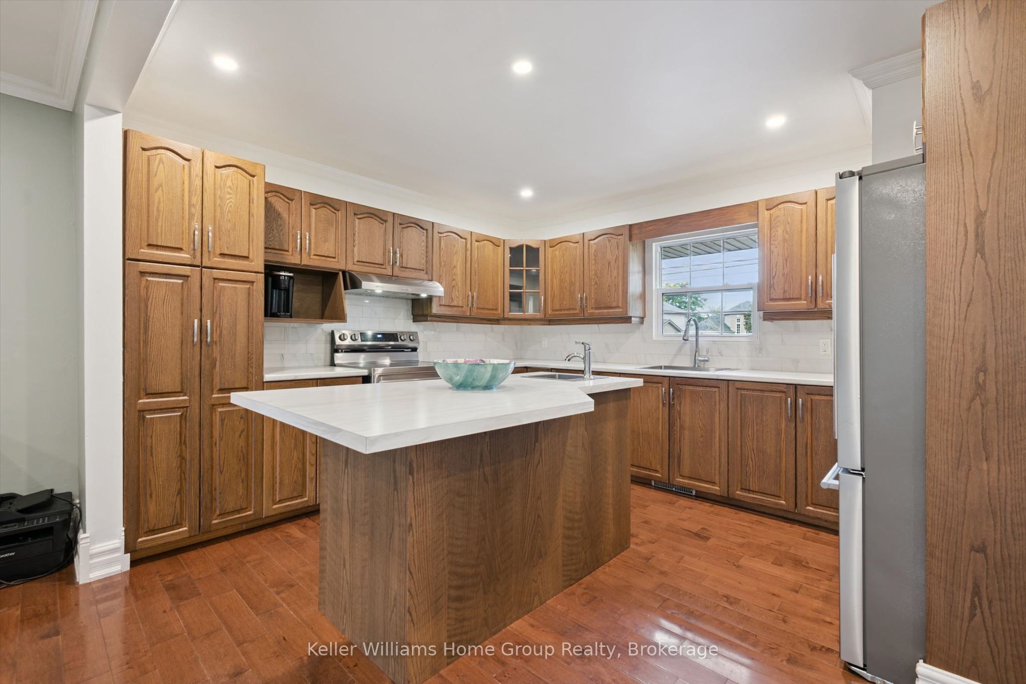 370 Gordon Street Property Photo 10