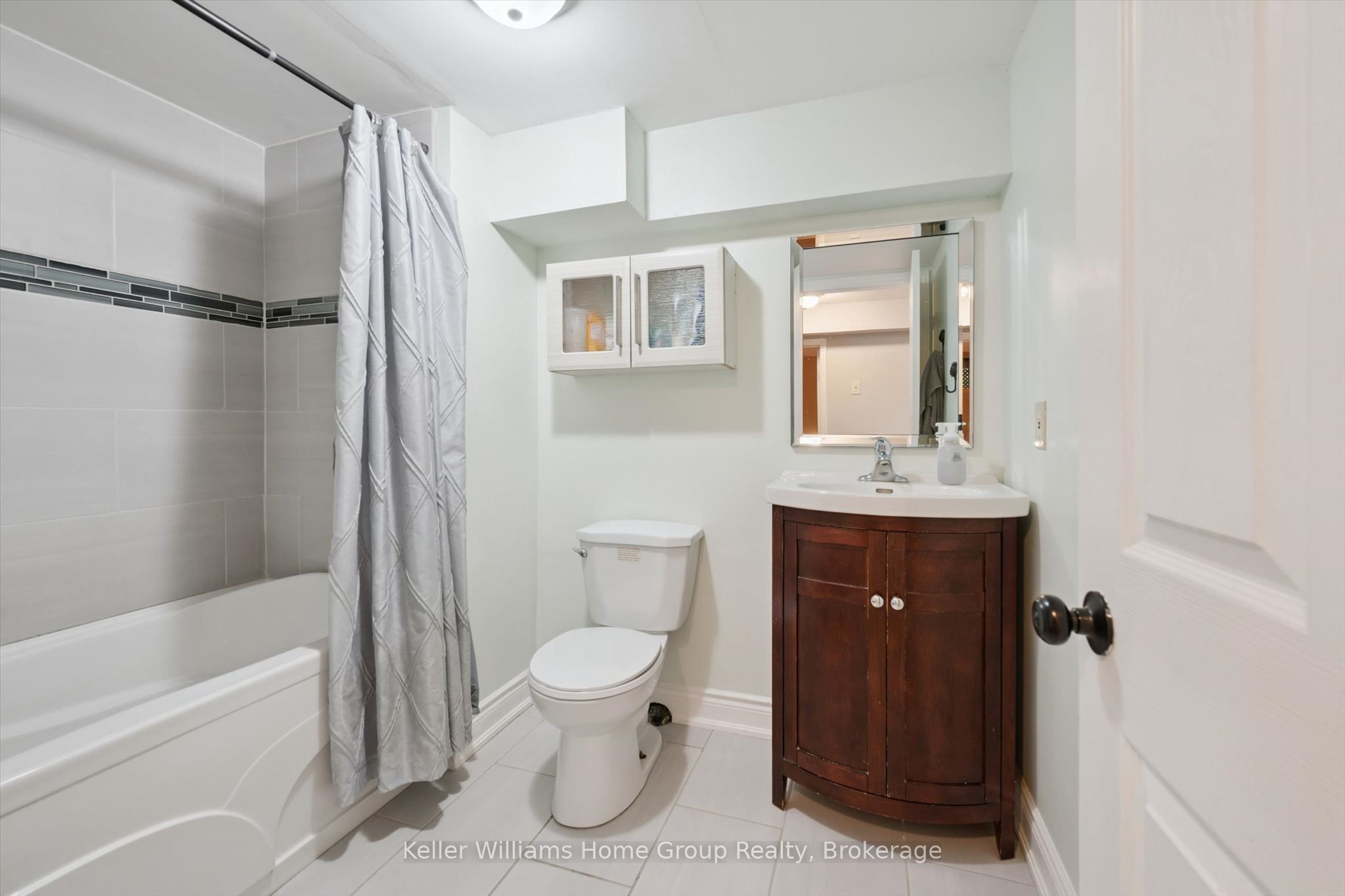370 Gordon Street Property Photo 33