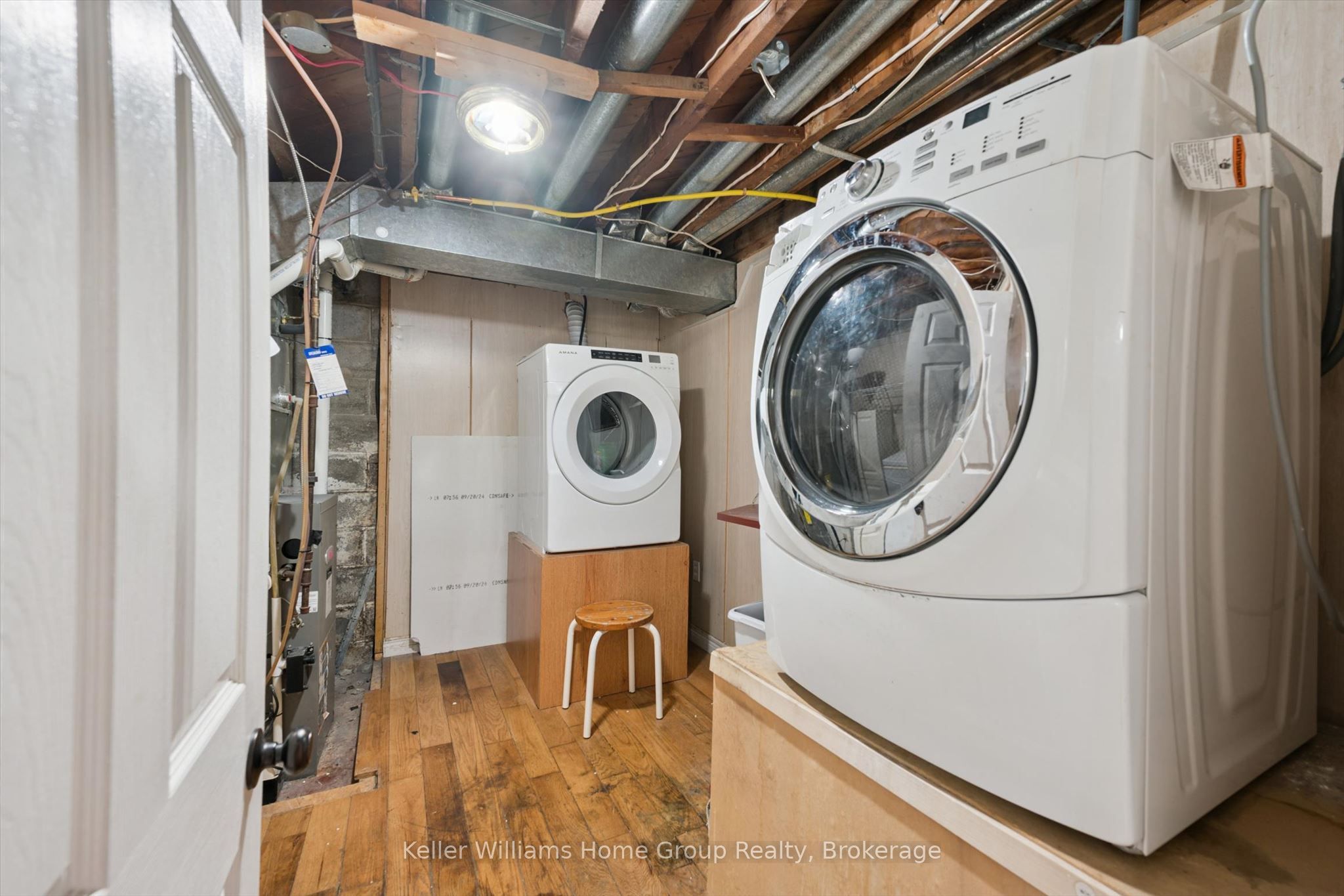 370 Gordon Street Property Photo 34