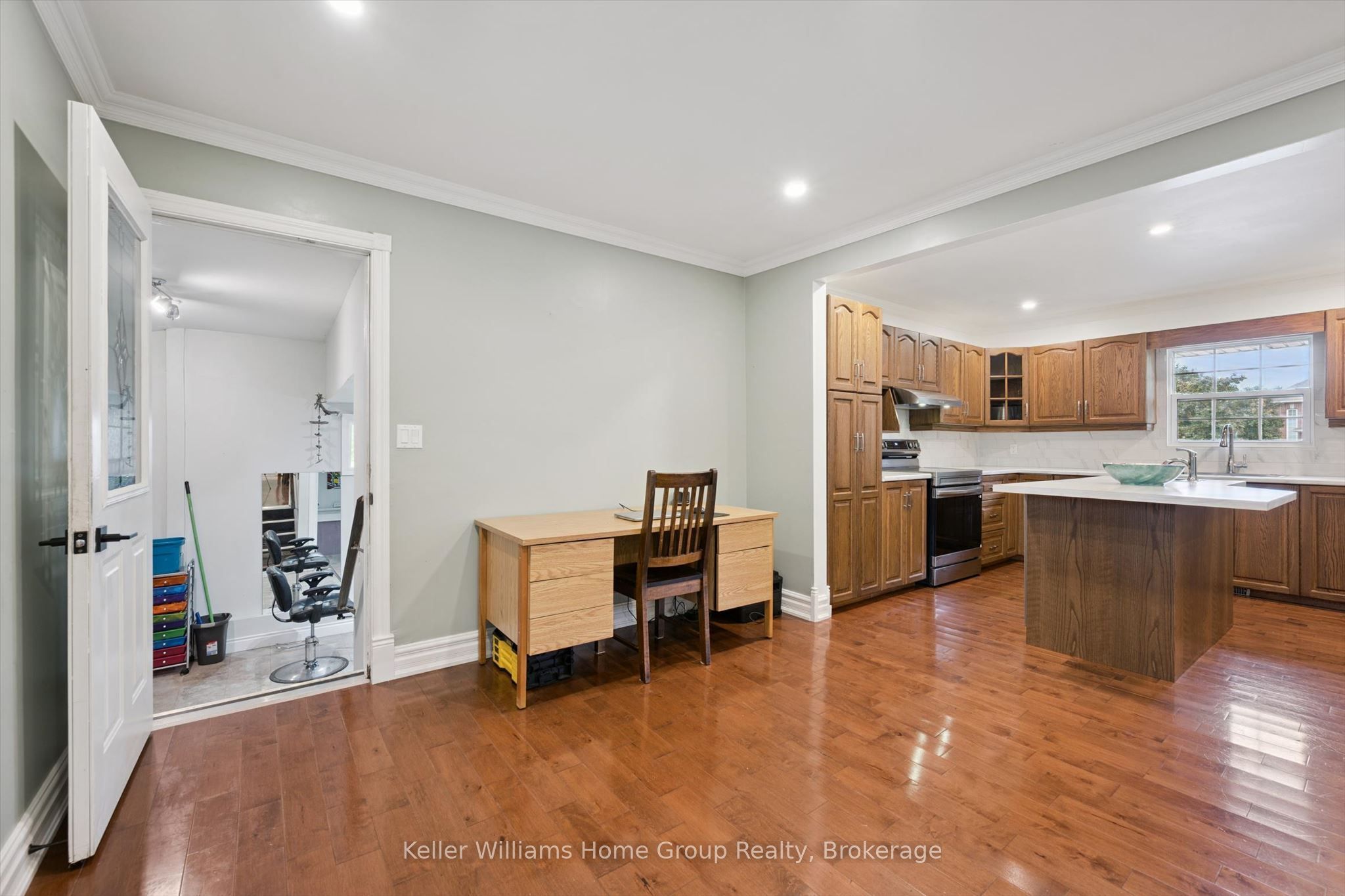370 Gordon Street Property Photo 35