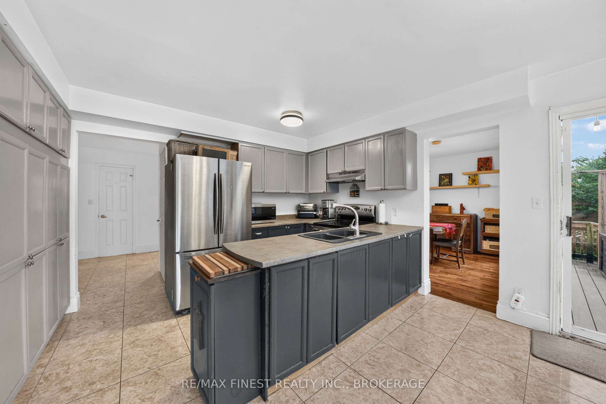 853 Apple Down Drive Property Photo 13