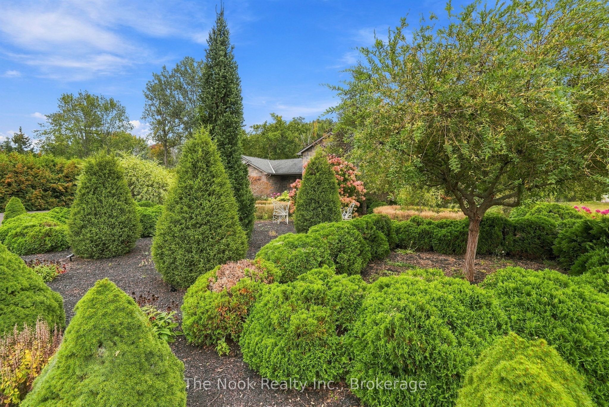 21611 Loyalist Parkway Property Photo 7