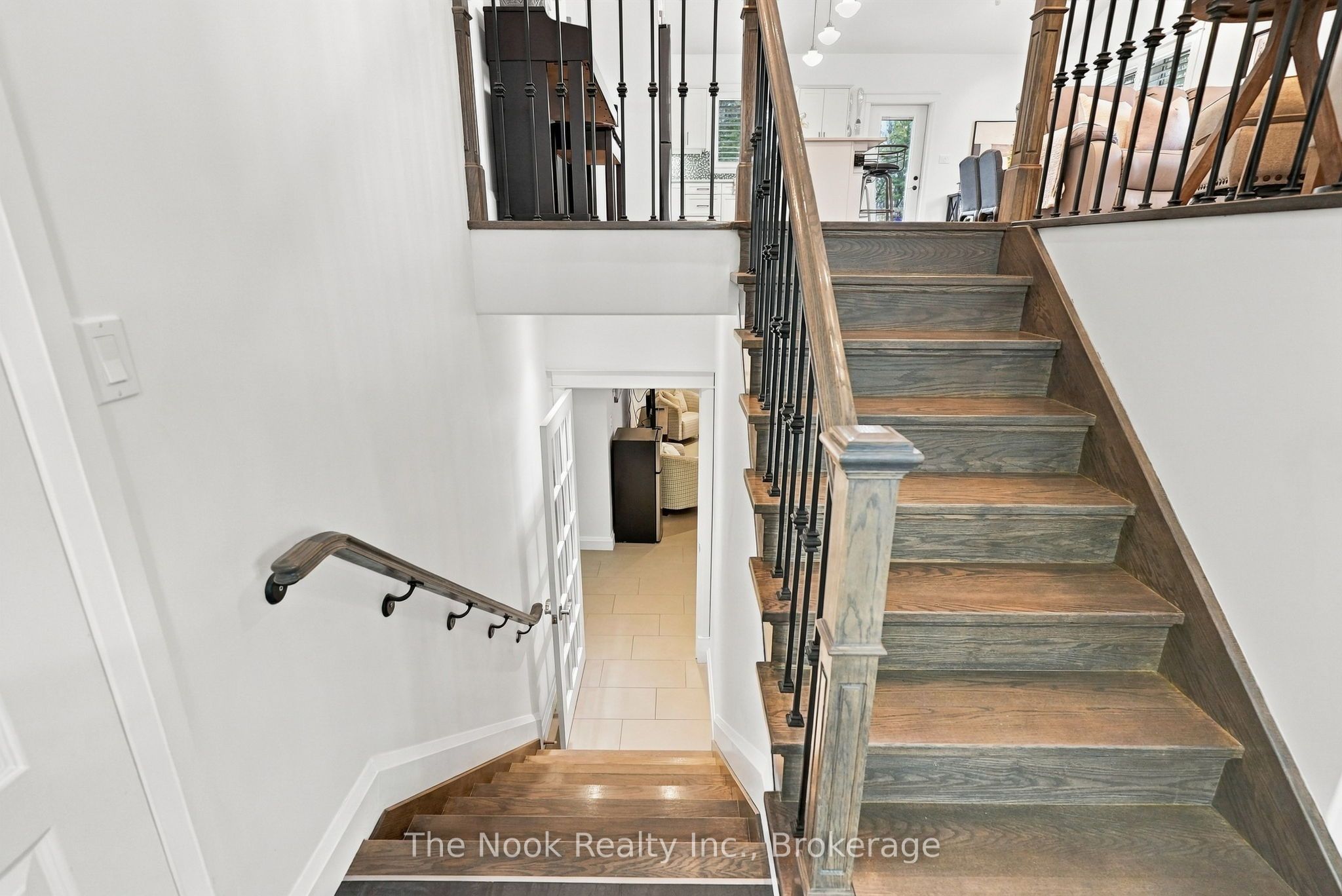 21611 Loyalist Parkway Property Photo 29