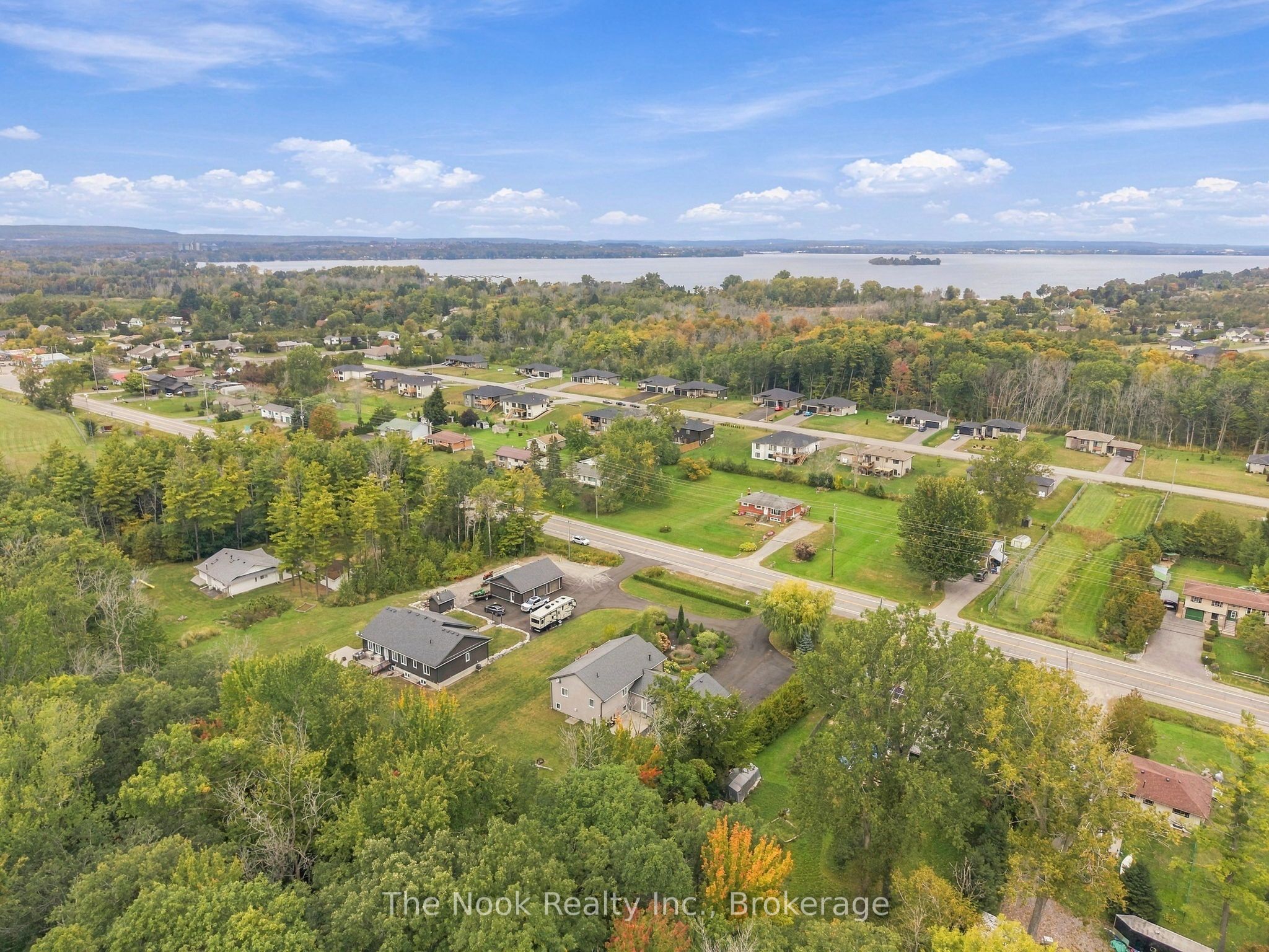 21611 Loyalist Parkway Property Photo 44