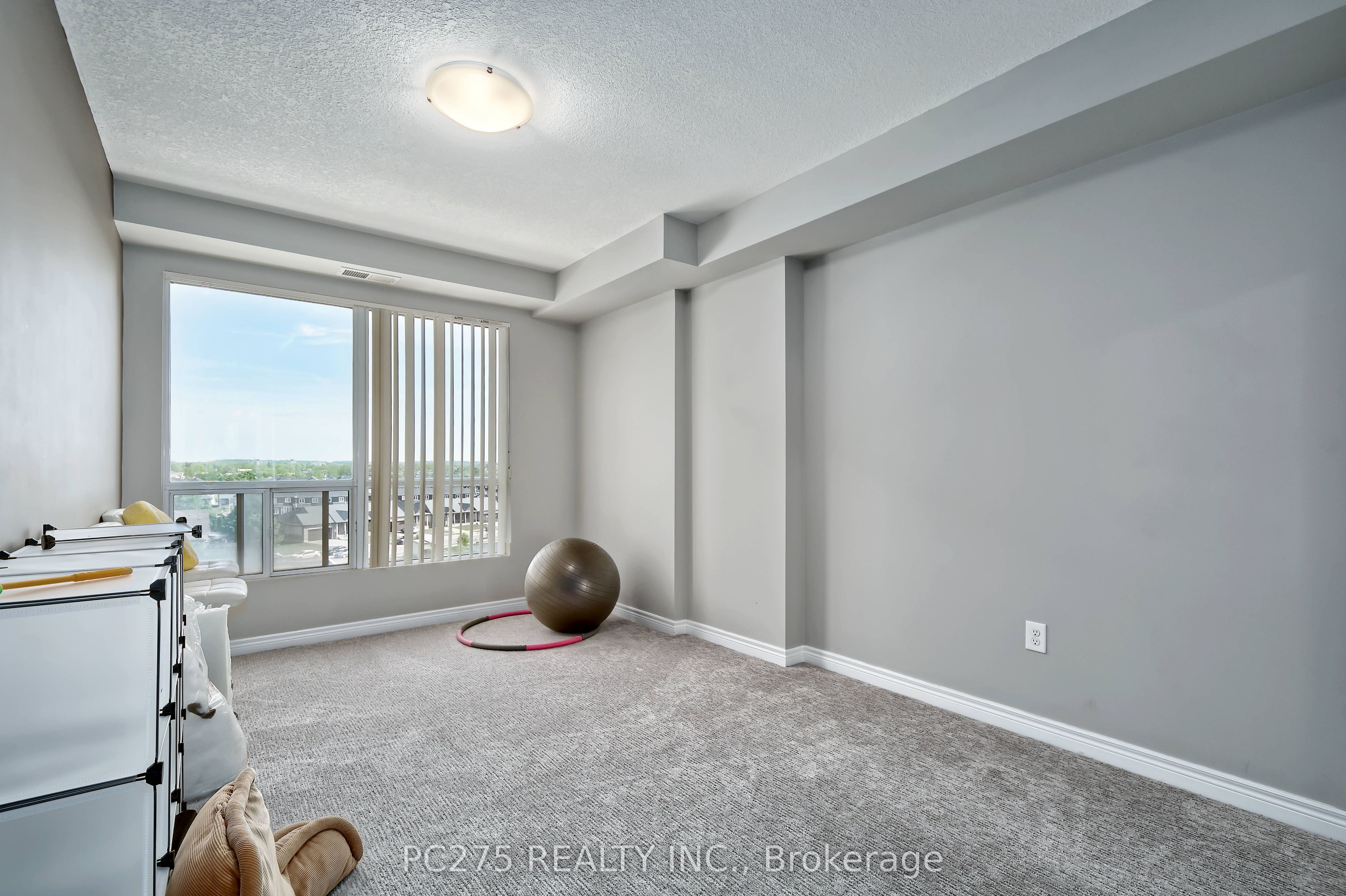 1030 Coronation Drive 602 Property Photo 14