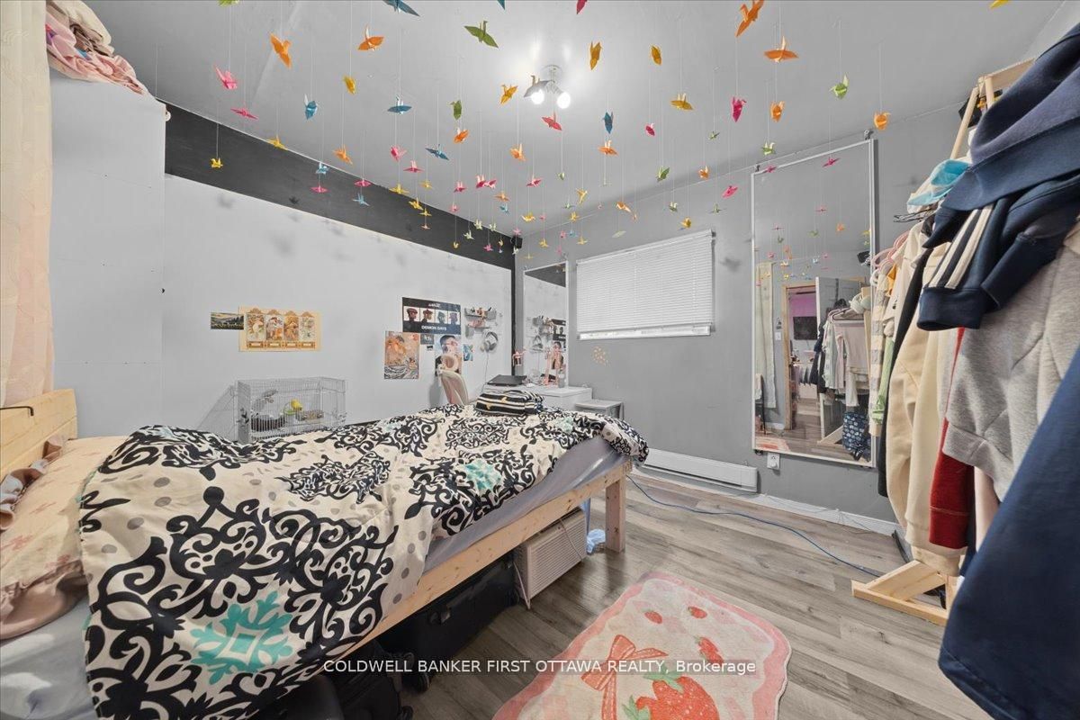 827 Somerset Street W Property Photo 24