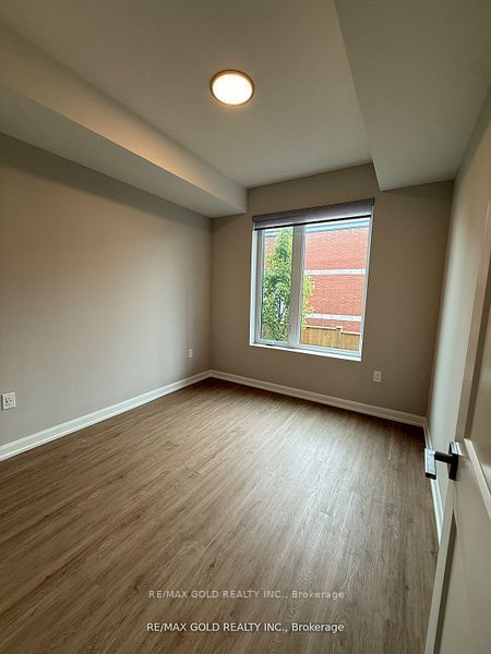 708 Woolwich Street 210 Property Photo 4