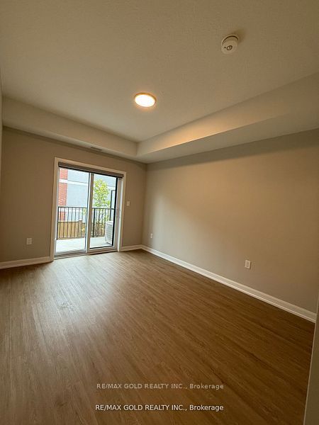 708 Woolwich Street 210 Property Photo 8