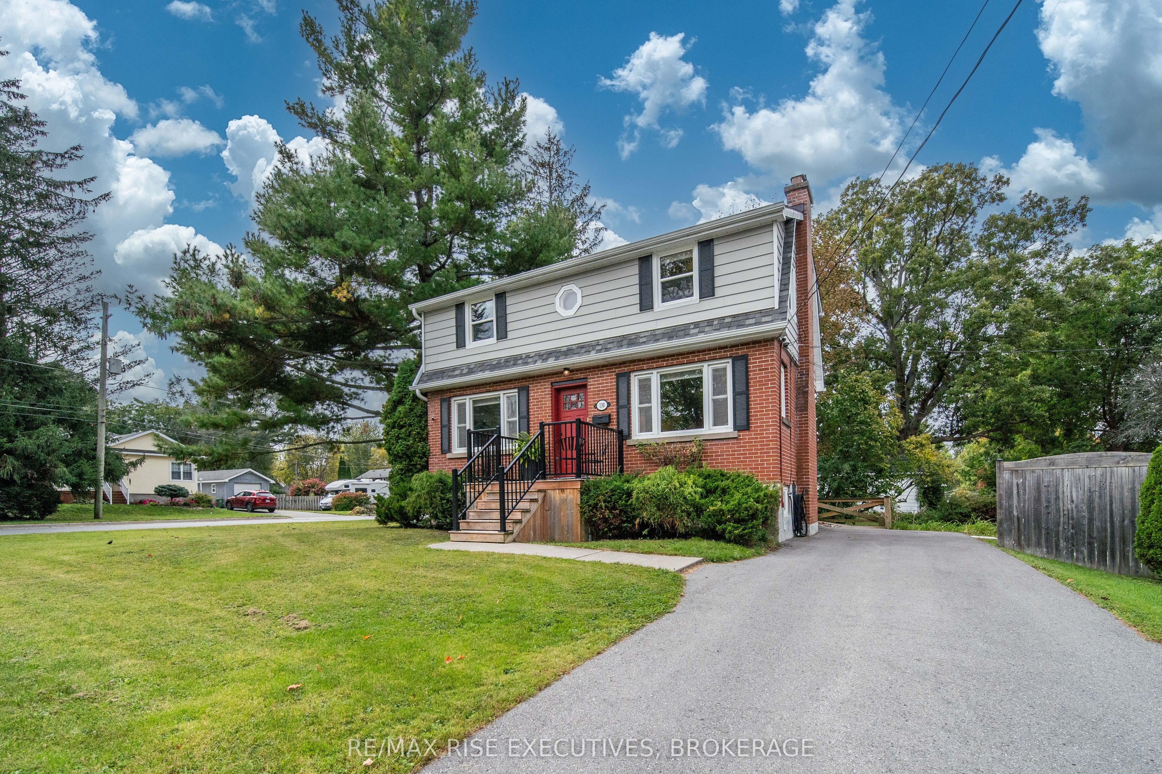 130 Florence Street Property Photo 3