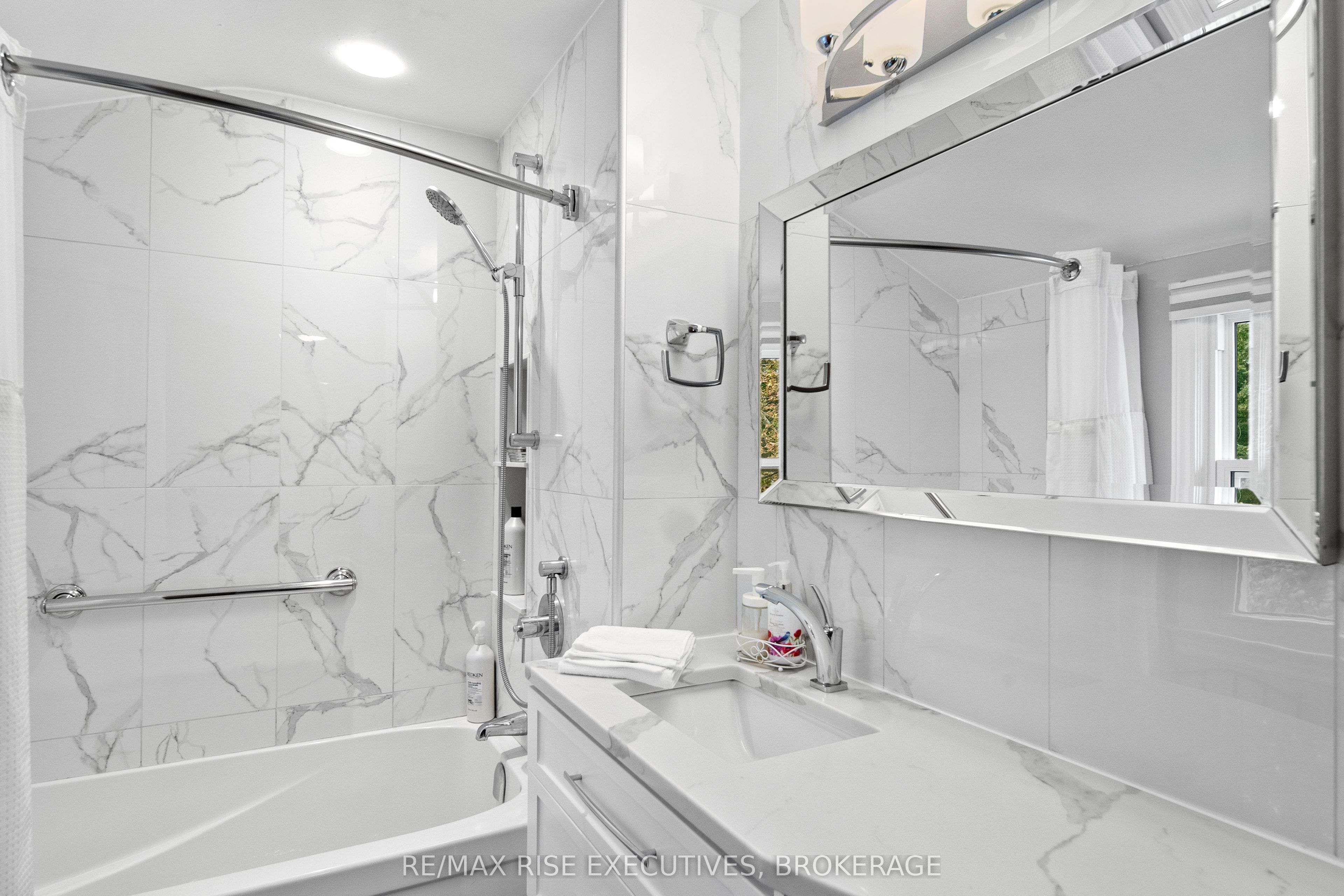130 Florence Street Property Photo 20