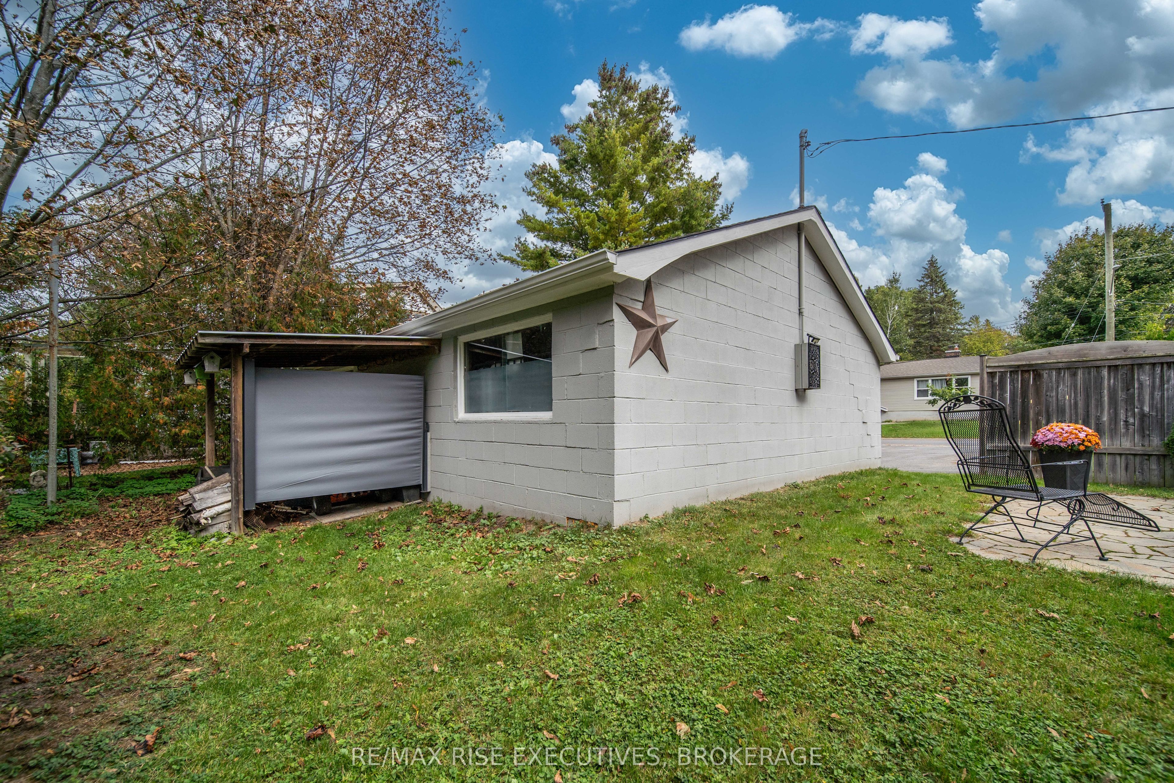 130 Florence Street Property Photo 30