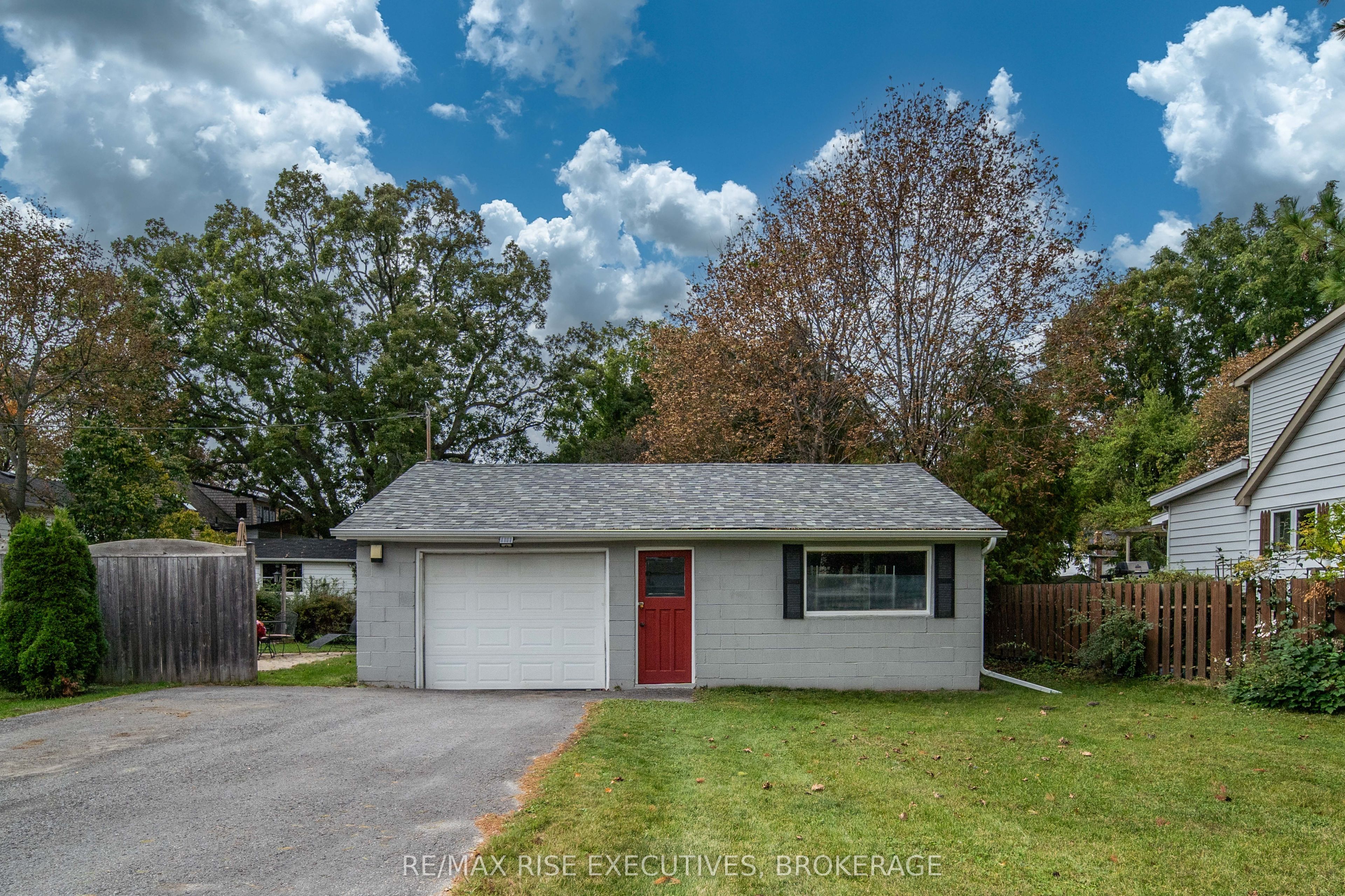130 Florence Street Property Photo 37