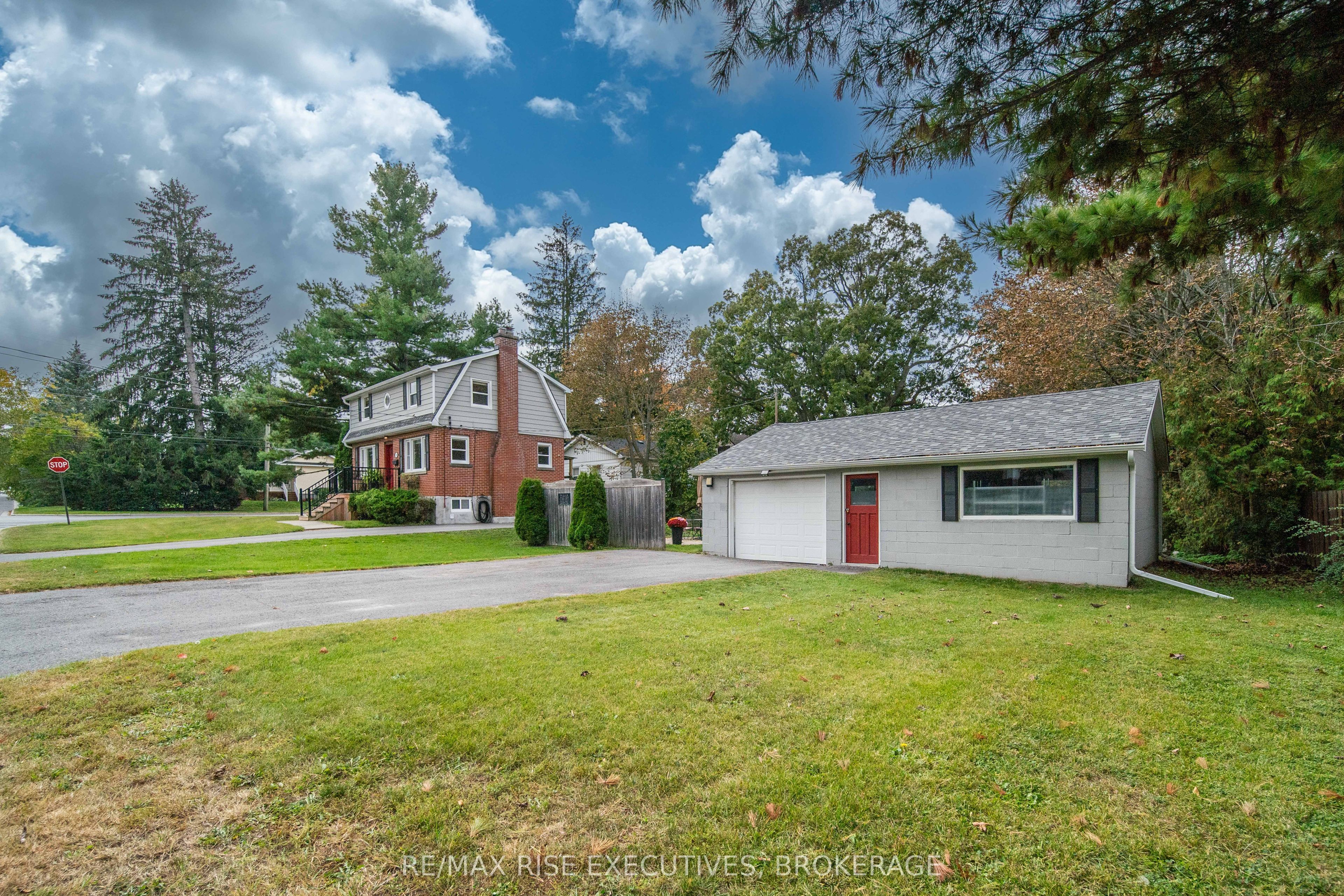 130 Florence Street Property Photo 38