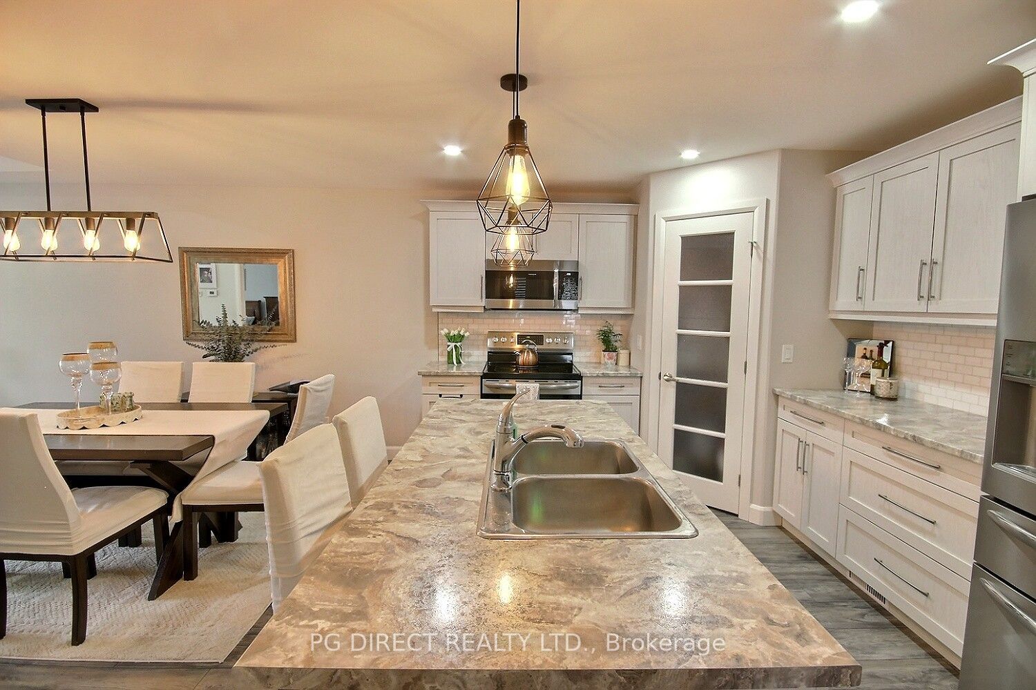 6 Dewal Place Property Photo 4