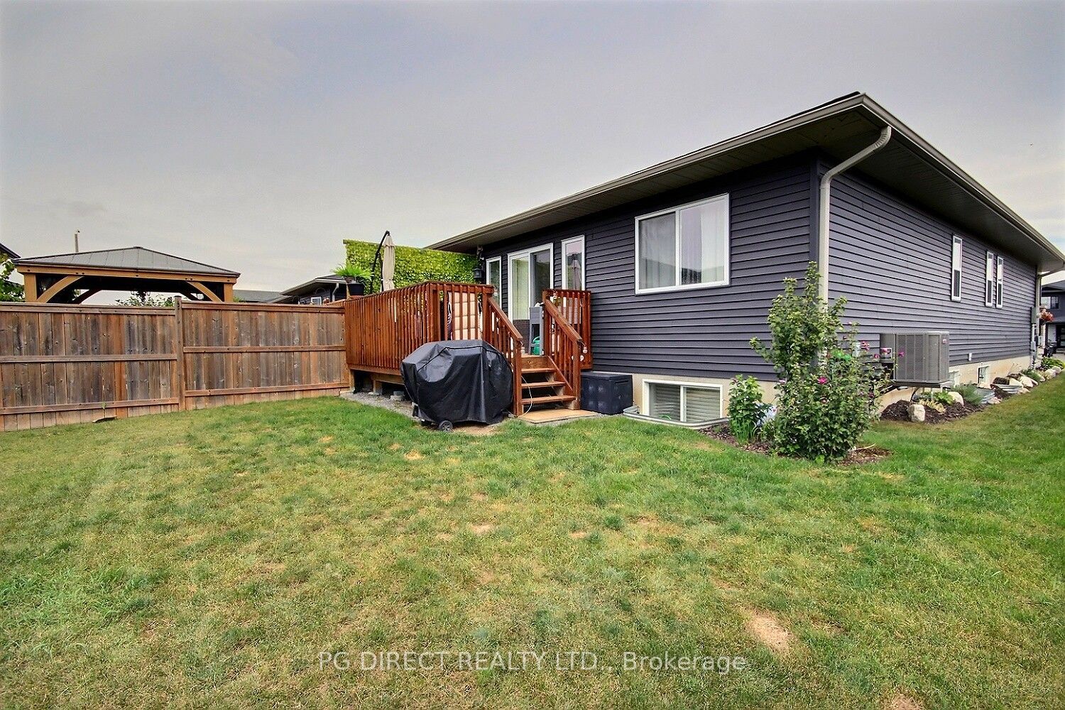 6 Dewal Place Property Photo 20