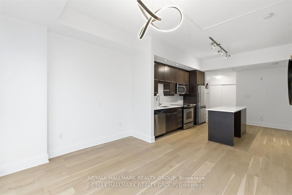 101 Richmond Road 611 Property Photo 17