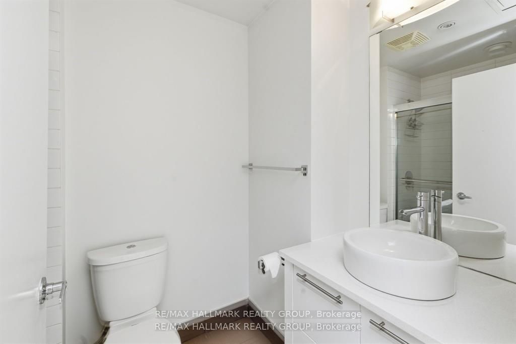 101 Richmond Road 611 Property Photo 21