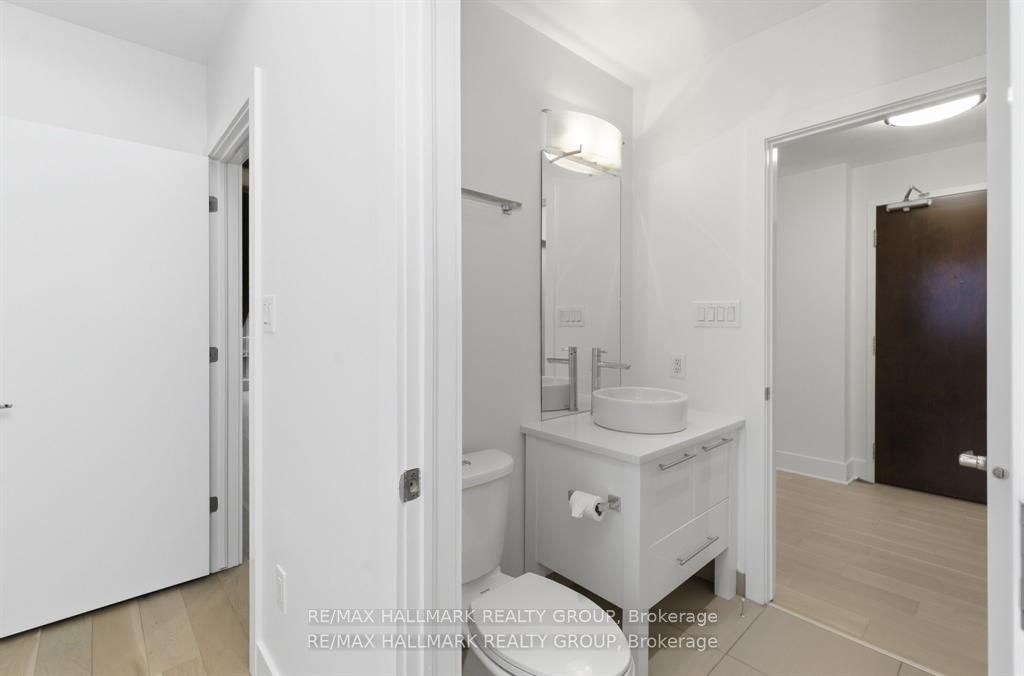 101 Richmond Road 611 Property Photo 26