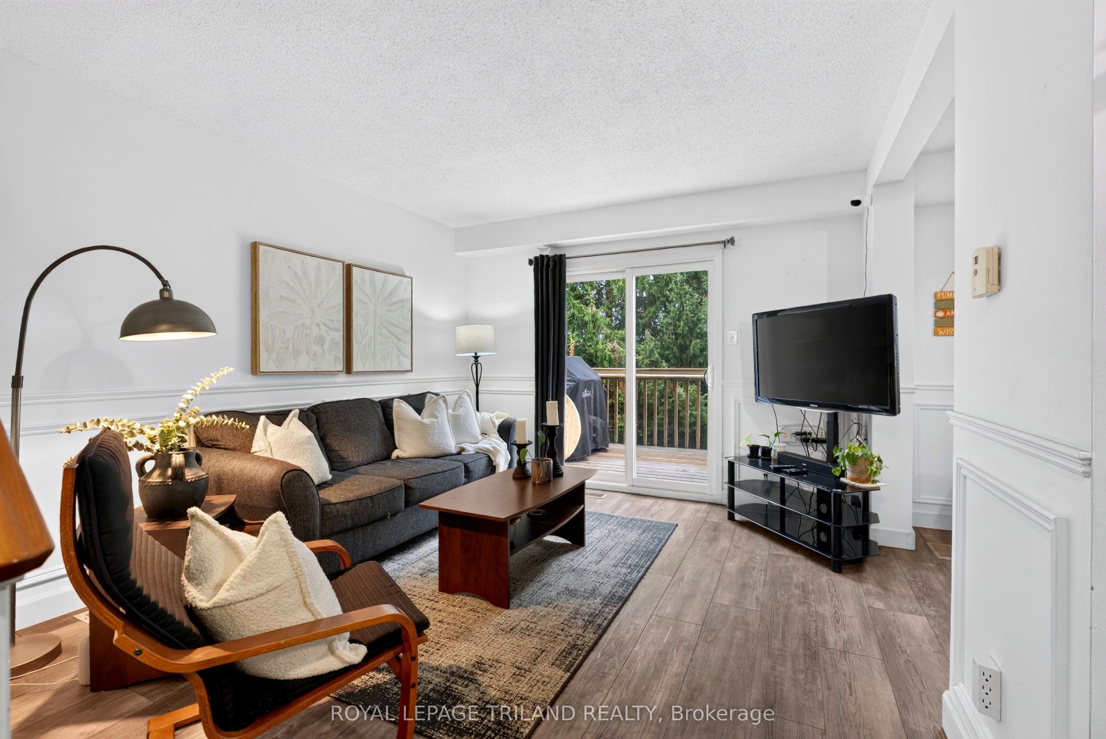 183 Ferguson Drive 2 Property Photo 6