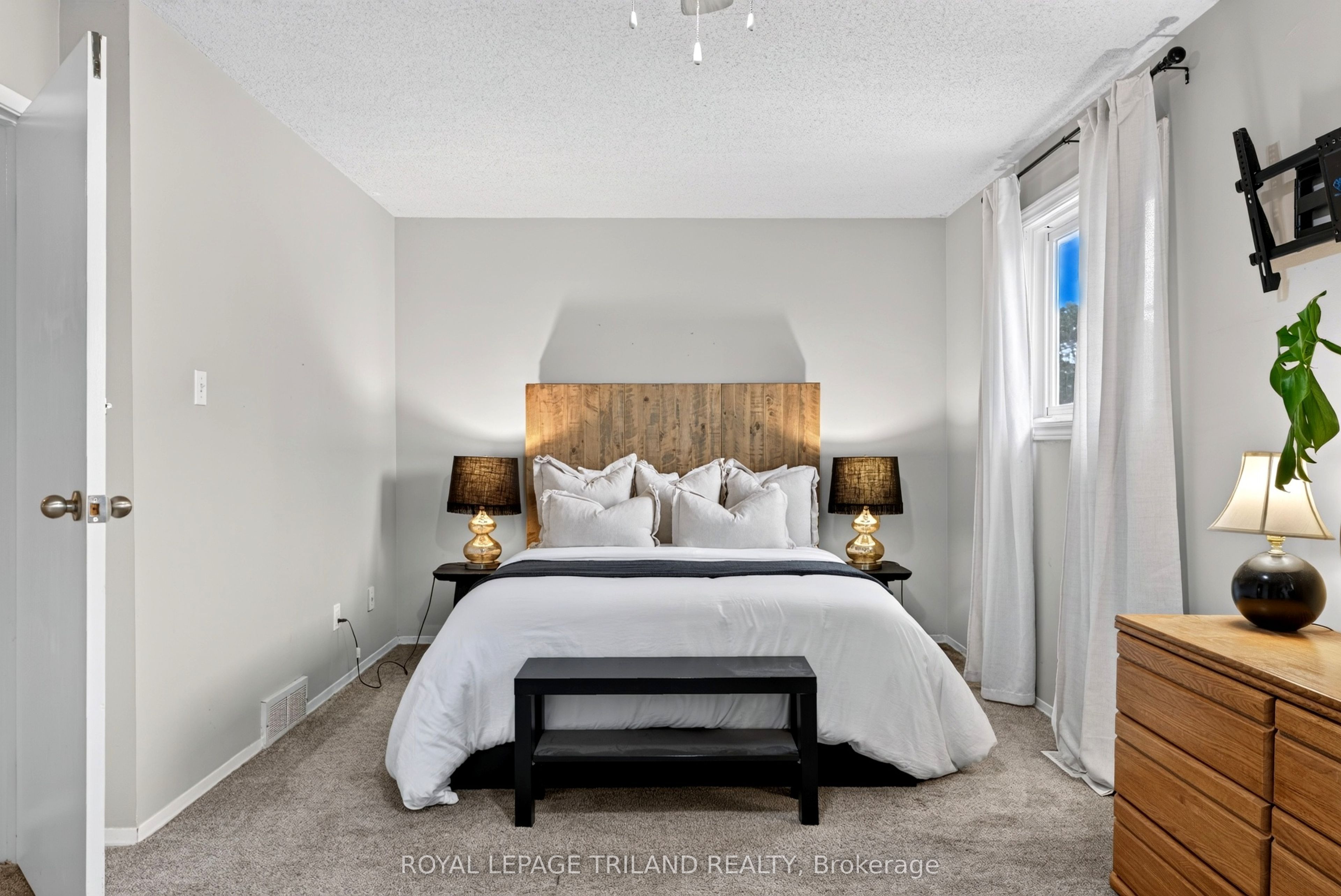 183 Ferguson Drive 2 Property Photo 19