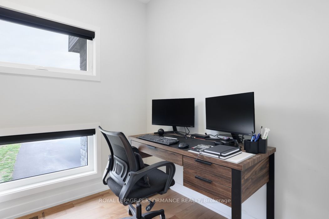 541 Barrage Street Property Photo 18