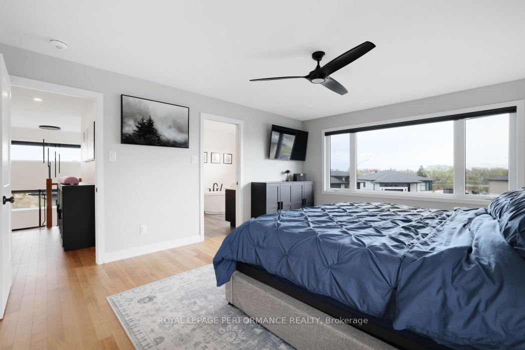 541 Barrage Street Property Photo 22