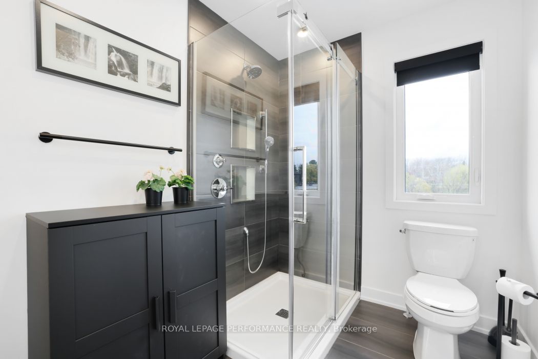 541 Barrage Street Property Photo 30