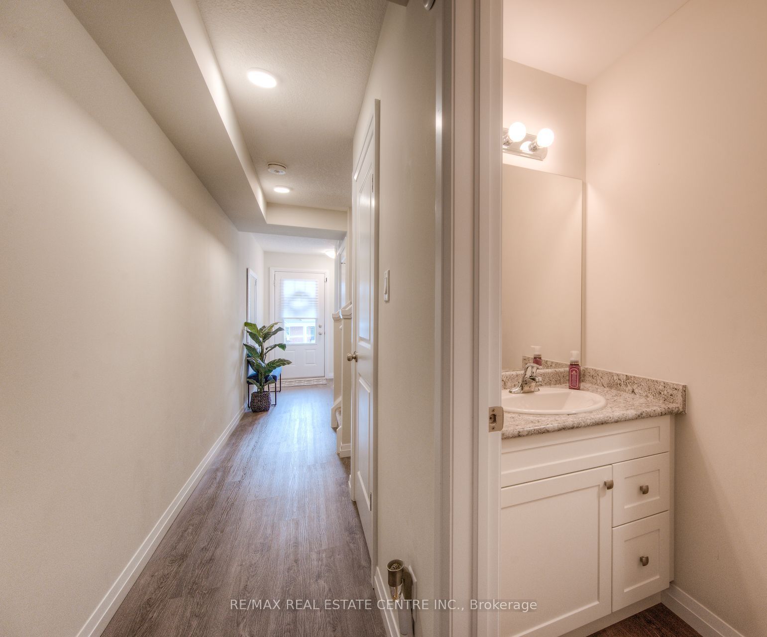 24 Morrison Road C4 Property Photo 5