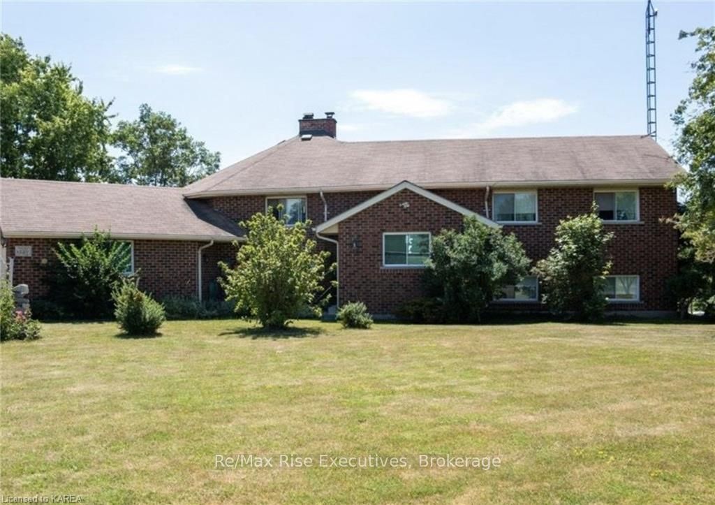 9358 County Road 2 Property Photo 2