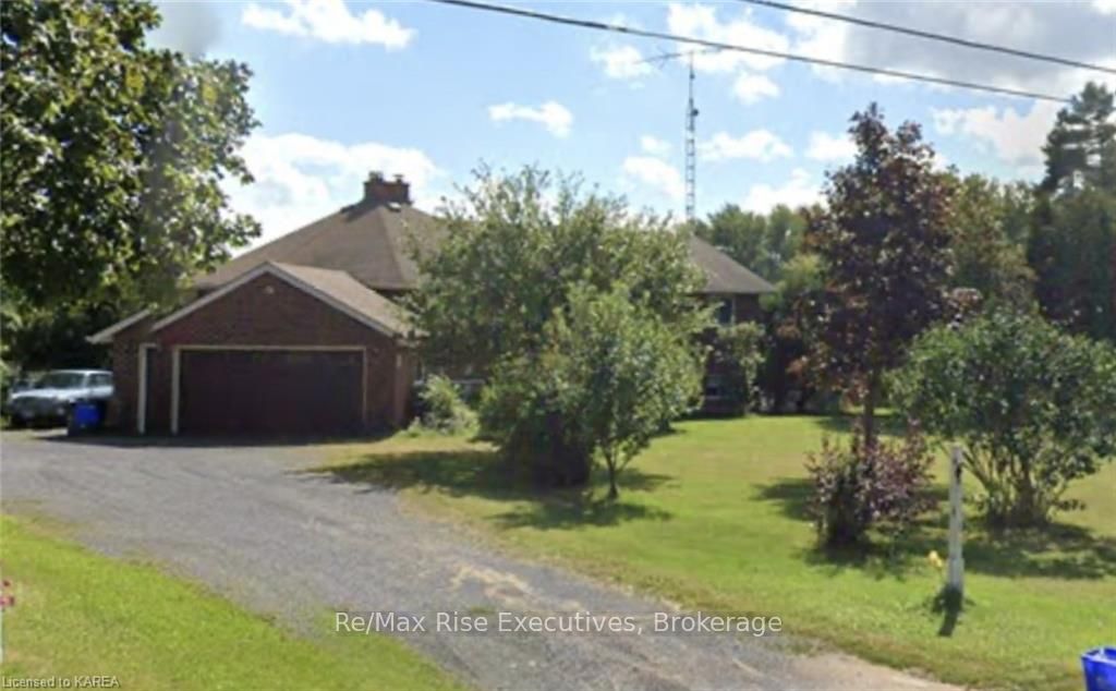9358 County Road 2 Property Photo 3