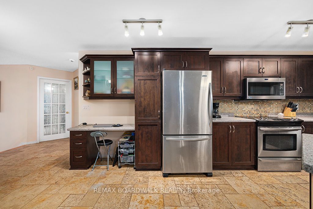 38 Cloutier Drive Property Photo 9