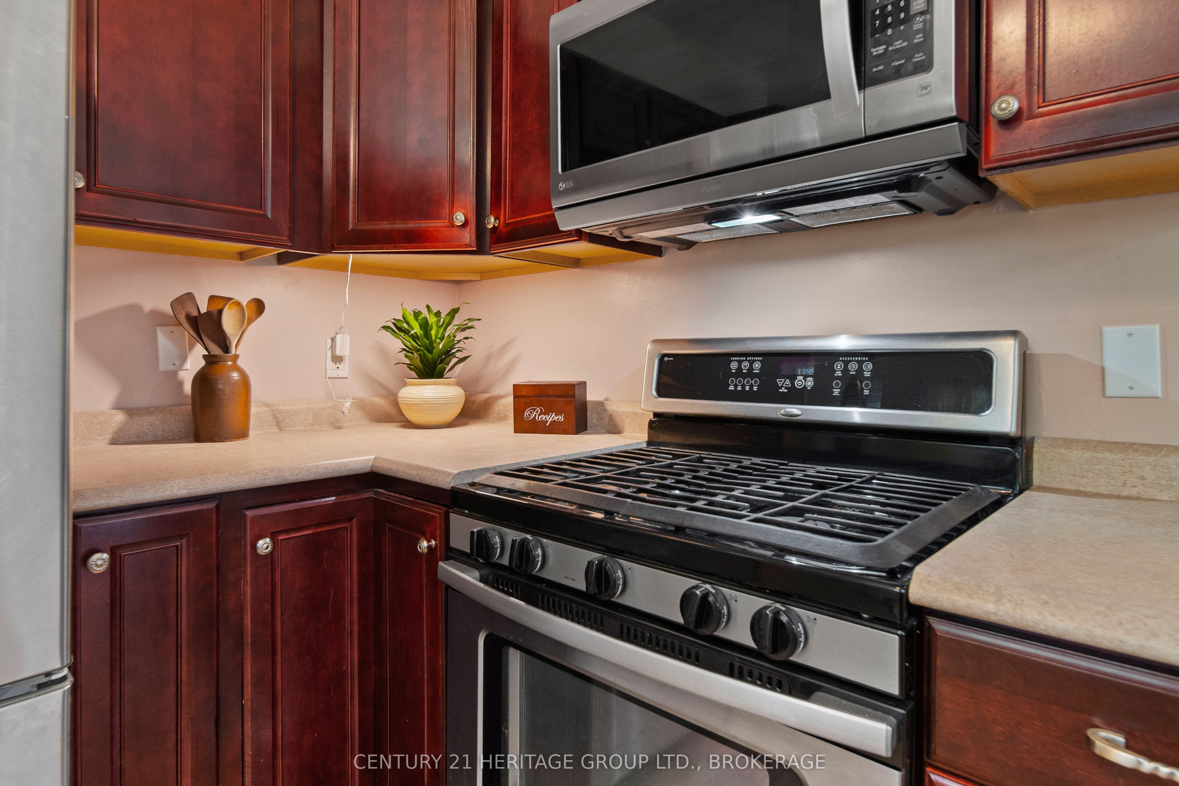 103 Rocklind Close Lane Property Photo 8