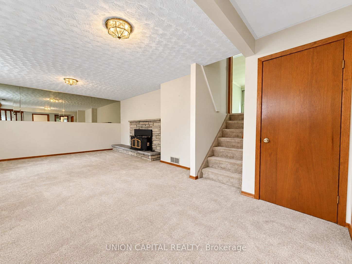 21 Croydon Drive Property Photo 20