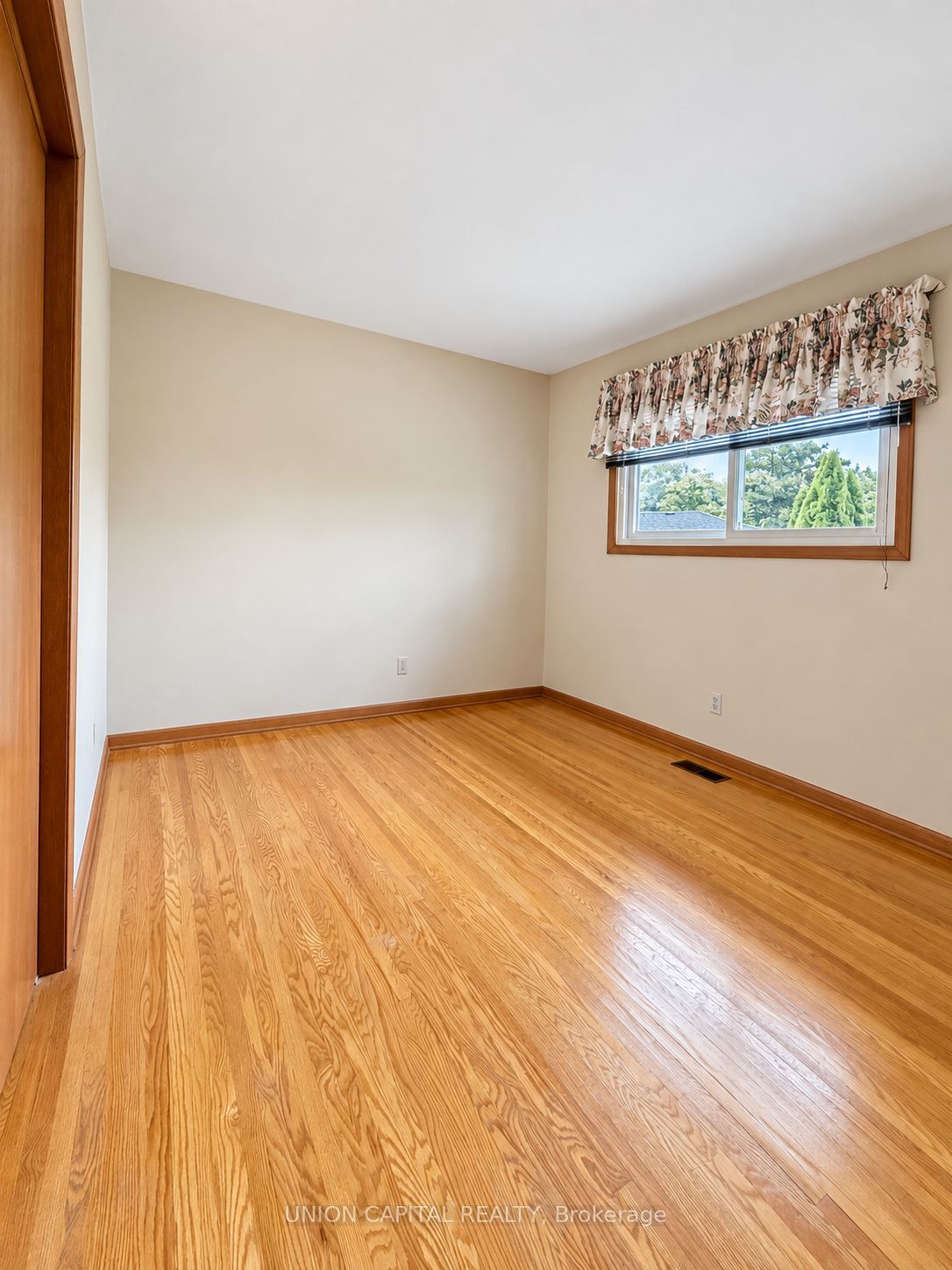 21 Croydon Drive Property Photo 23