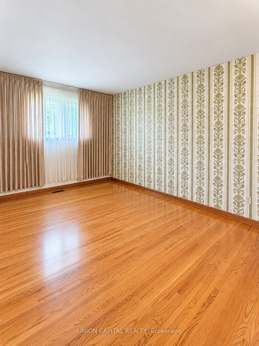 21 Croydon Drive Property Photo 25