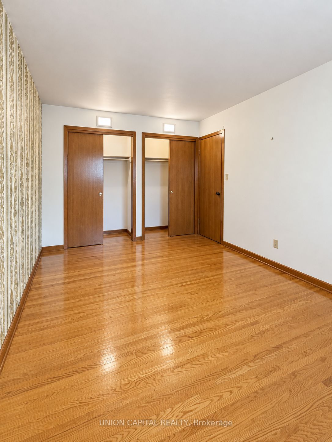 21 Croydon Drive Property Photo 27