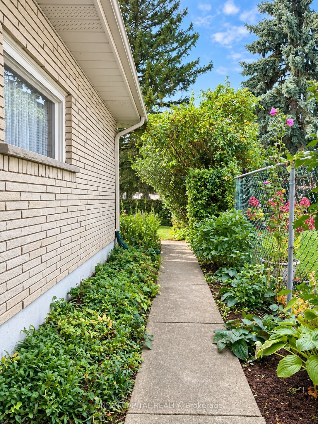 21 Croydon Drive Property Photo 29